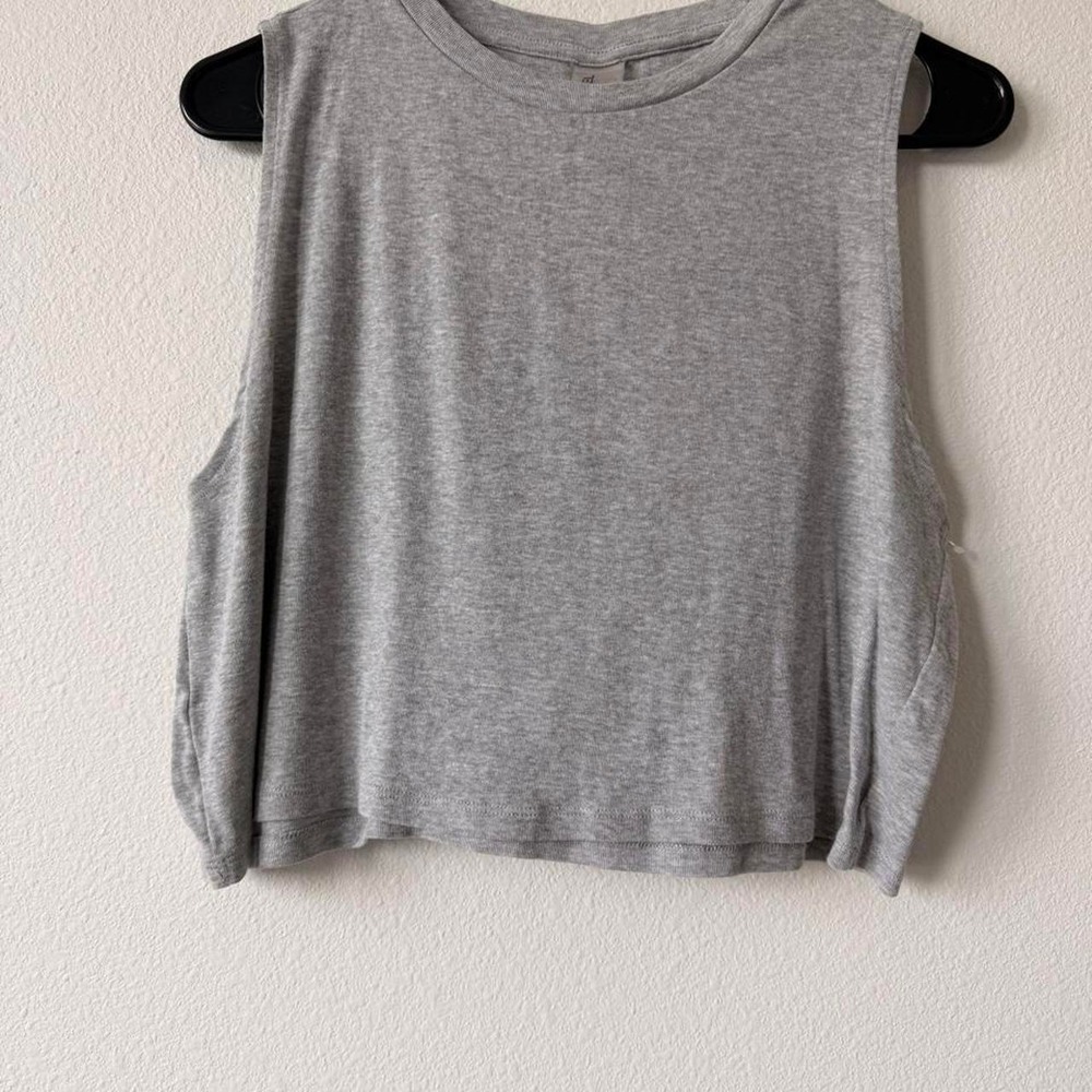 Urban Rebel grey cropped tank top